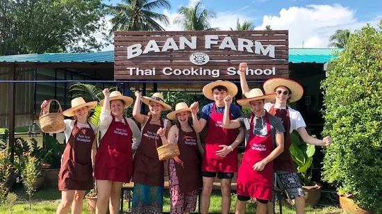 Hoa Lu, Trang An & Incense Quang Phu Cau Village Day Tour from Hanoi