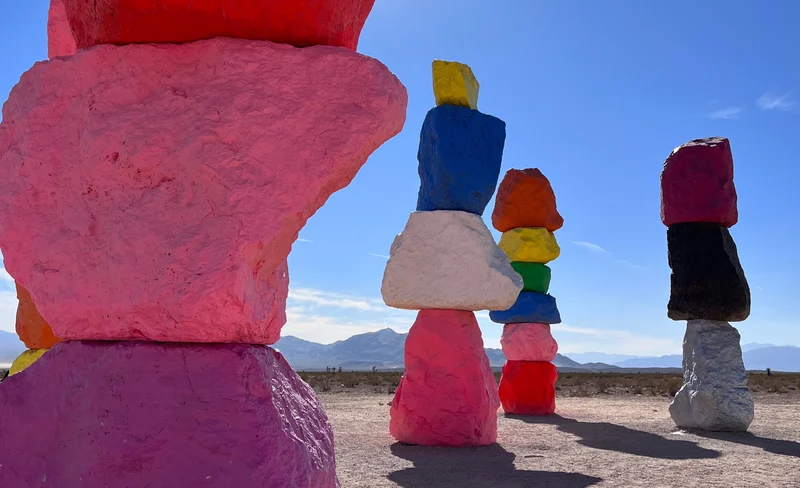 Valley of Fire and Seven Magic Mountains Day Tour from Las Vegas