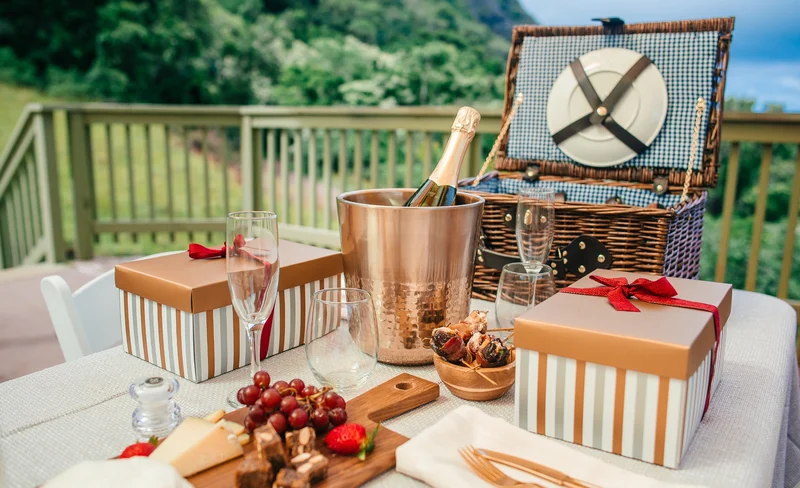 Private Luxury Picnic Volcanoes and Waterfalls Helicopter Tour 7 Private Luxury Picnic Volcanoes and Waterfalls Helicopter Tour