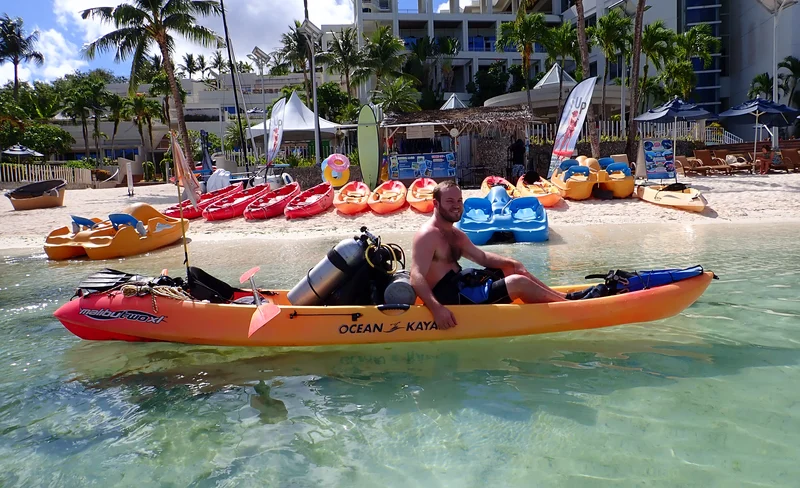 Paddle & Plunge: Kayak and Dive from Tumon Bay with PADI 5* Center