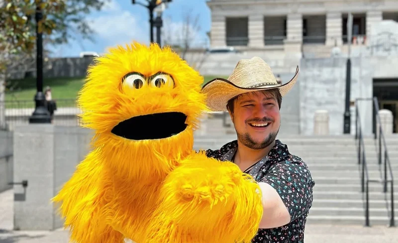 Kid Friendly Puppet City Tour