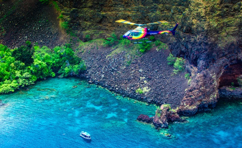 30-Minute Kona Coast Scenic Helicopter Tour with Doors Off or On 7 30-Minute Kona Coast Scenic Helicopter Tour with Doors Off or On