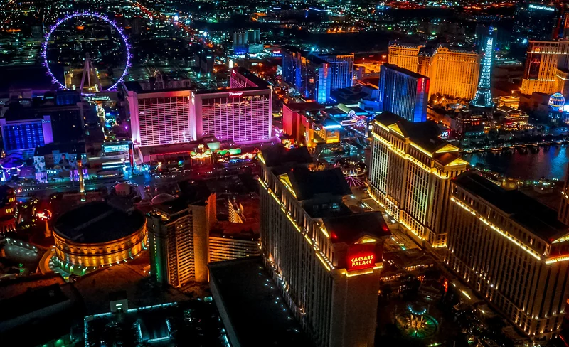 Neon Night Flight Spectacular Tour in Las Vegas