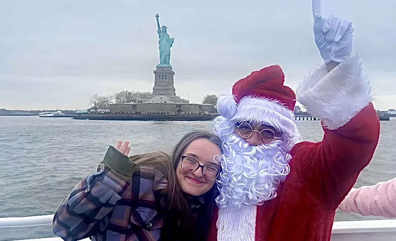 Holiday Cruise Tour with Santa around the Statue of Liberty