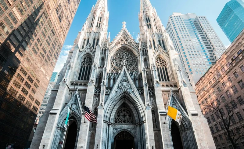 St Patricks Cathedral Tour & 30+ NYC Top Sights Walking Tour