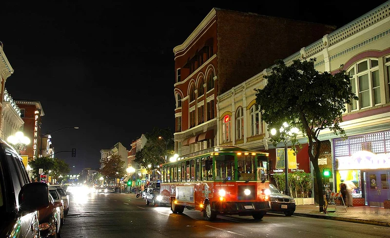 San Diego City Lights Night Tour